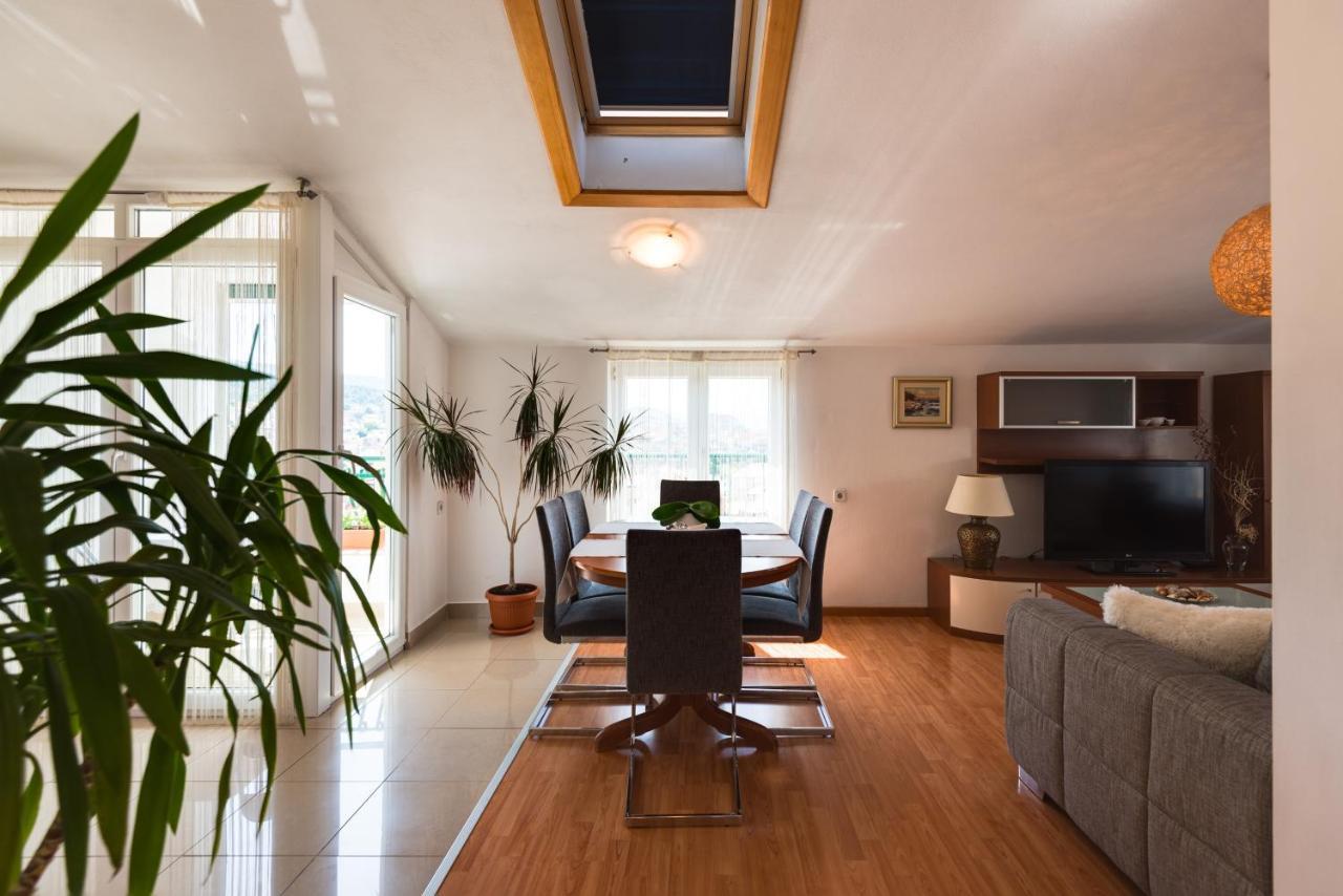 Apartment Saint Michael ชิเบนิก ภายนอก รูปภาพ