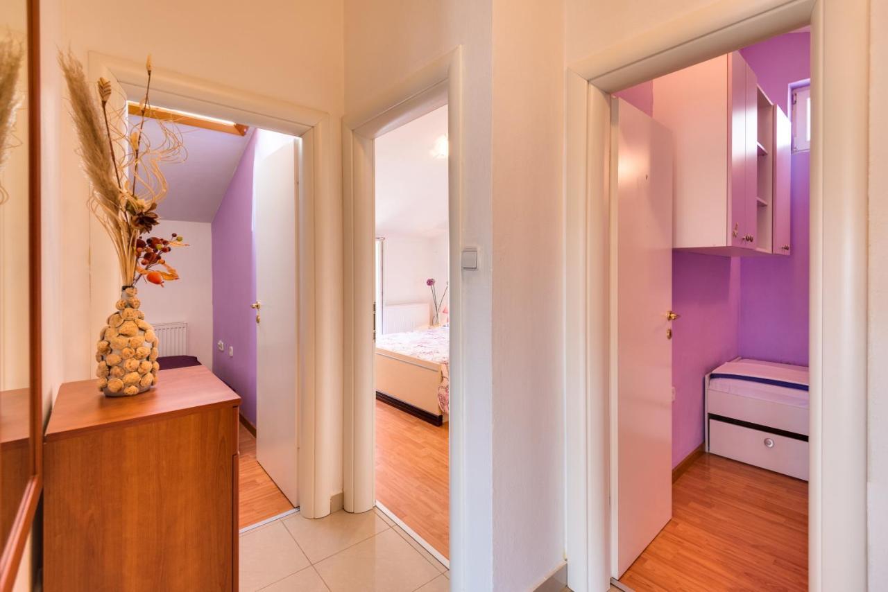 Apartment Saint Michael ชิเบนิก ภายนอก รูปภาพ